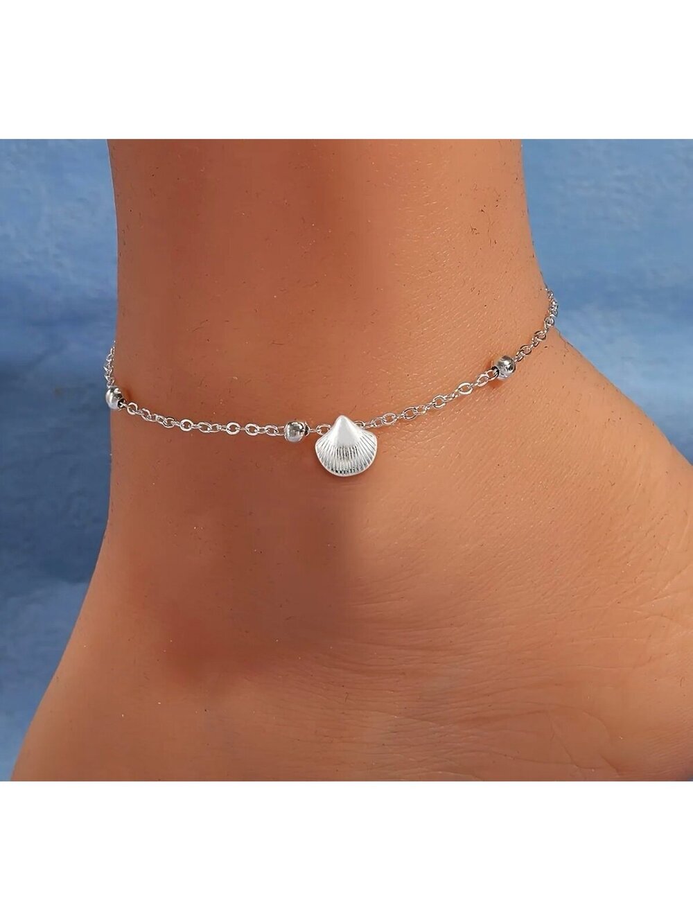 New - Chic - Uniquely Designed Silver Shell Pendant Ankle Bracelet